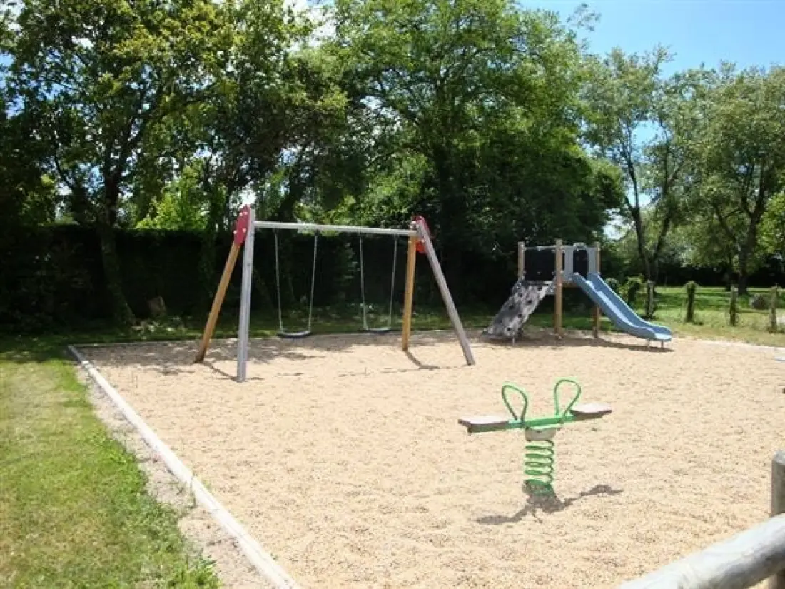 Camping LA FONTAINE 3 étoiles★★★