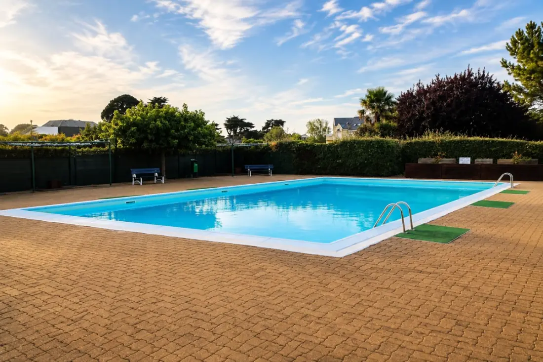 Studio Avec Terrasse, Piscine Et Parking