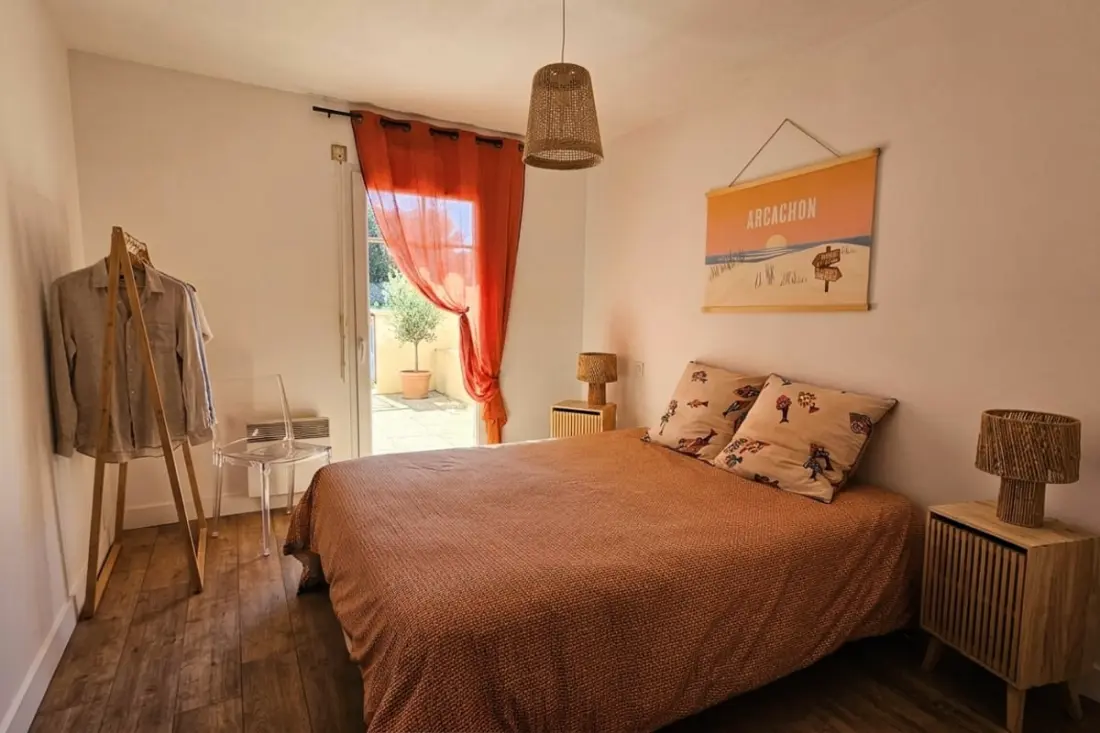 Appartement Avec Terrasse à Gujan-mestras