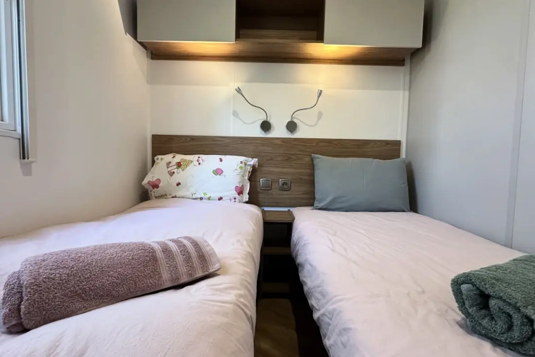 Chalet Avec Piscine à Gujan-mestras
