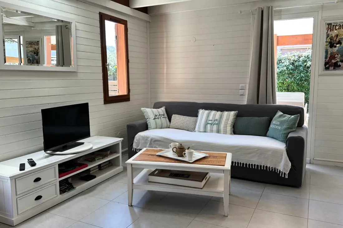 Chalet 3ch Avec Piscine Dans Parc De Loisirs
