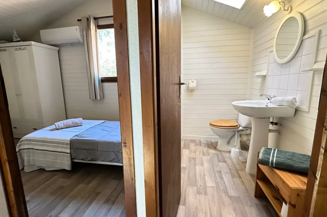 Chalet 3ch Avec Piscine Dans Parc De Loisirs
