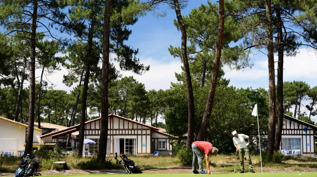 Résidence Prestige Odalys Les Greens du Bassin