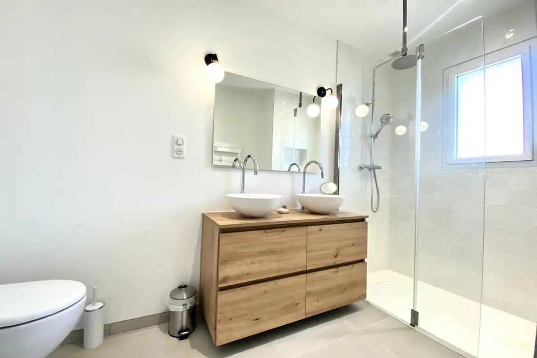 Résidence Villa Neuve Climatisée Avec Piscine Chauffée