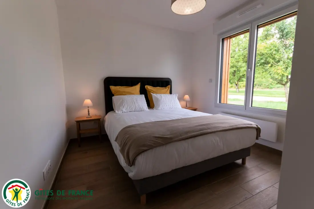 Gîte de France Le domaine des sens - chalet avec spa privatif, pleine nature, expérience détente 3 épis
