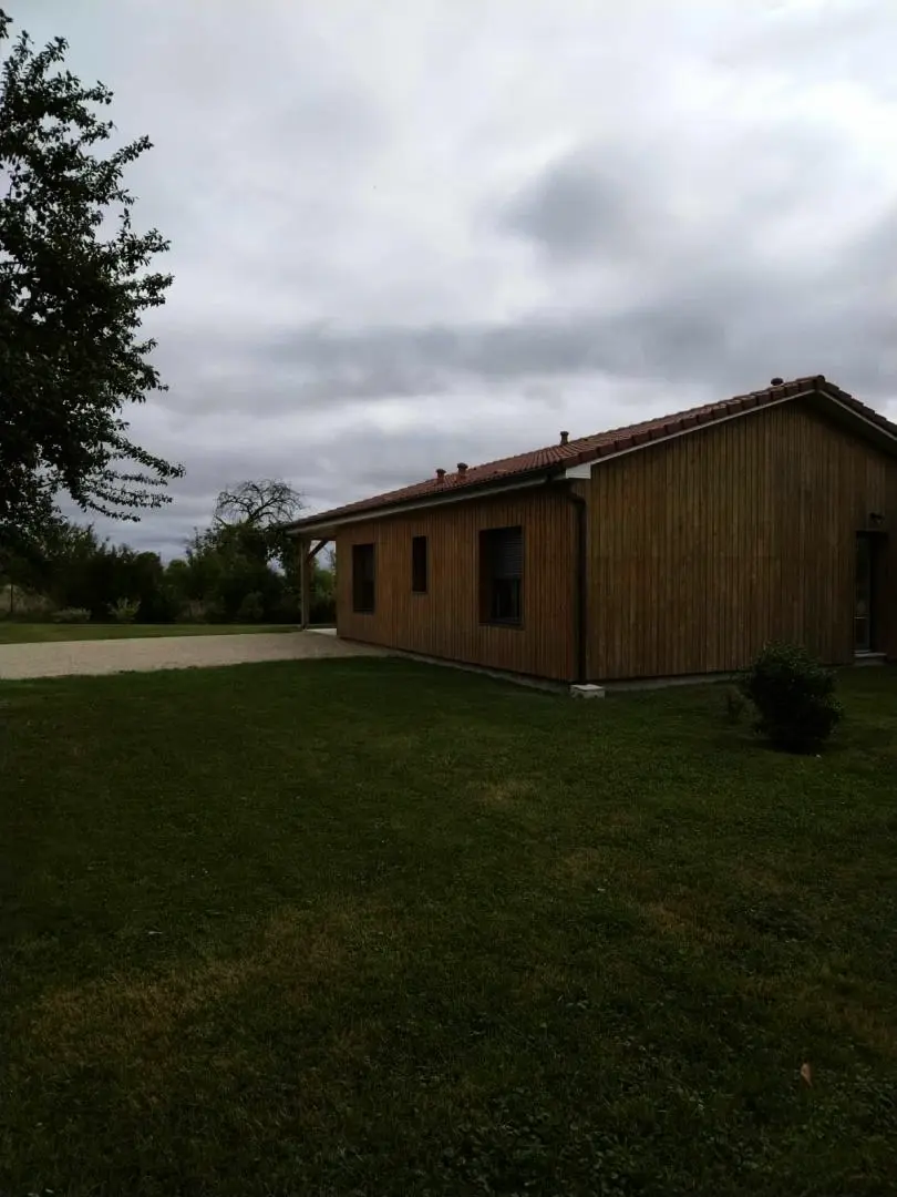 Gîte de France Le domaine des sens - chalet avec spa privatif, pleine nature, expérience détente 3 épis