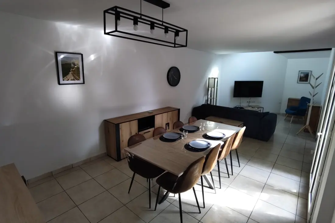 Maison Lumineuse Avec Terrasse Et Jardin - Caen