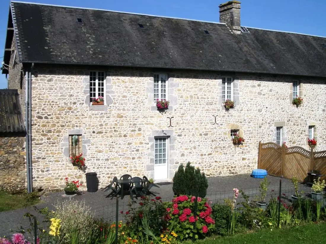 Gîte de France à Heugueville Sur Sienne  1