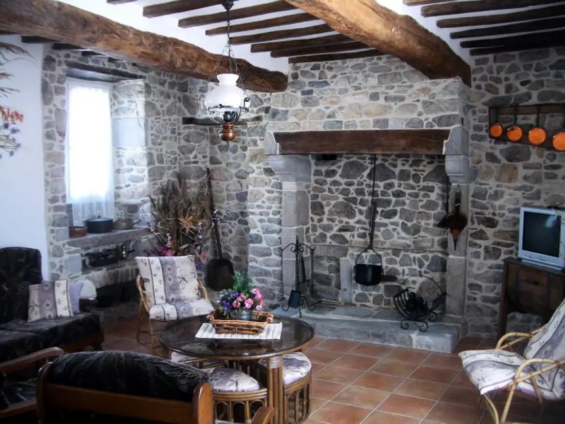 Gîte de France à Heugueville Sur Sienne  3
