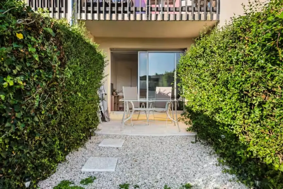 Appartement Vue Sur Le Golf  Avec Terrasse
