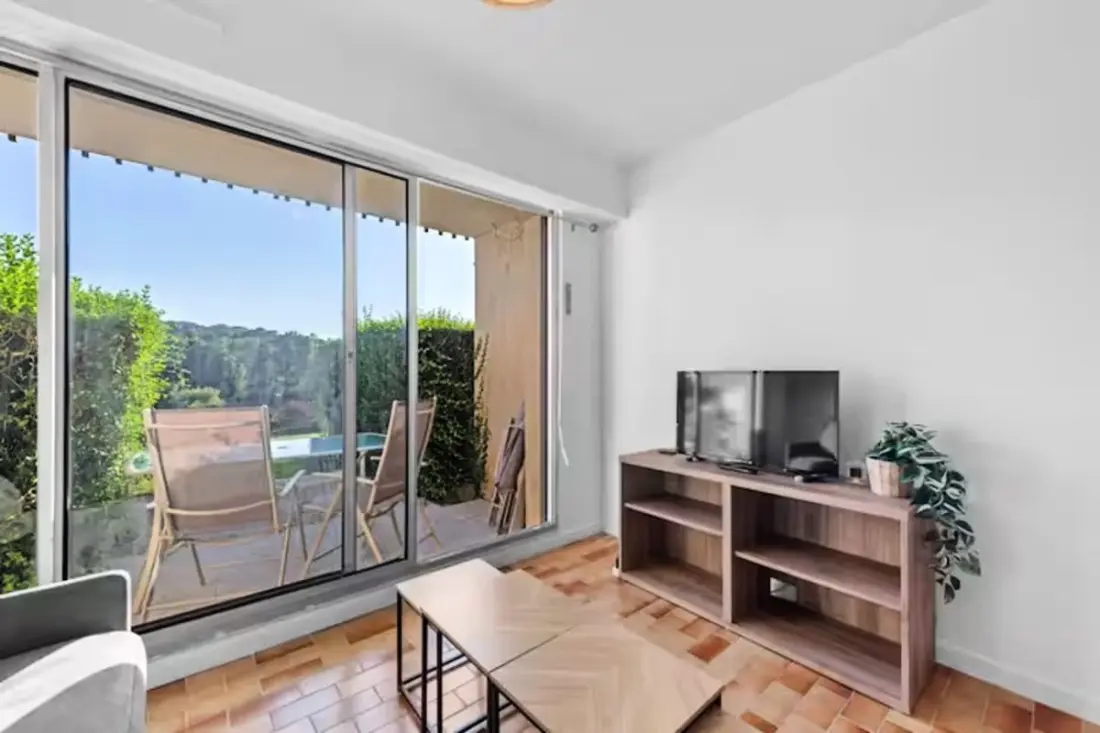Appartement Vue Sur Le Golf  Avec Terrasse