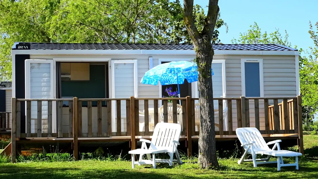 Camping Du Bois De Reveuge 4 étoiles★★★★