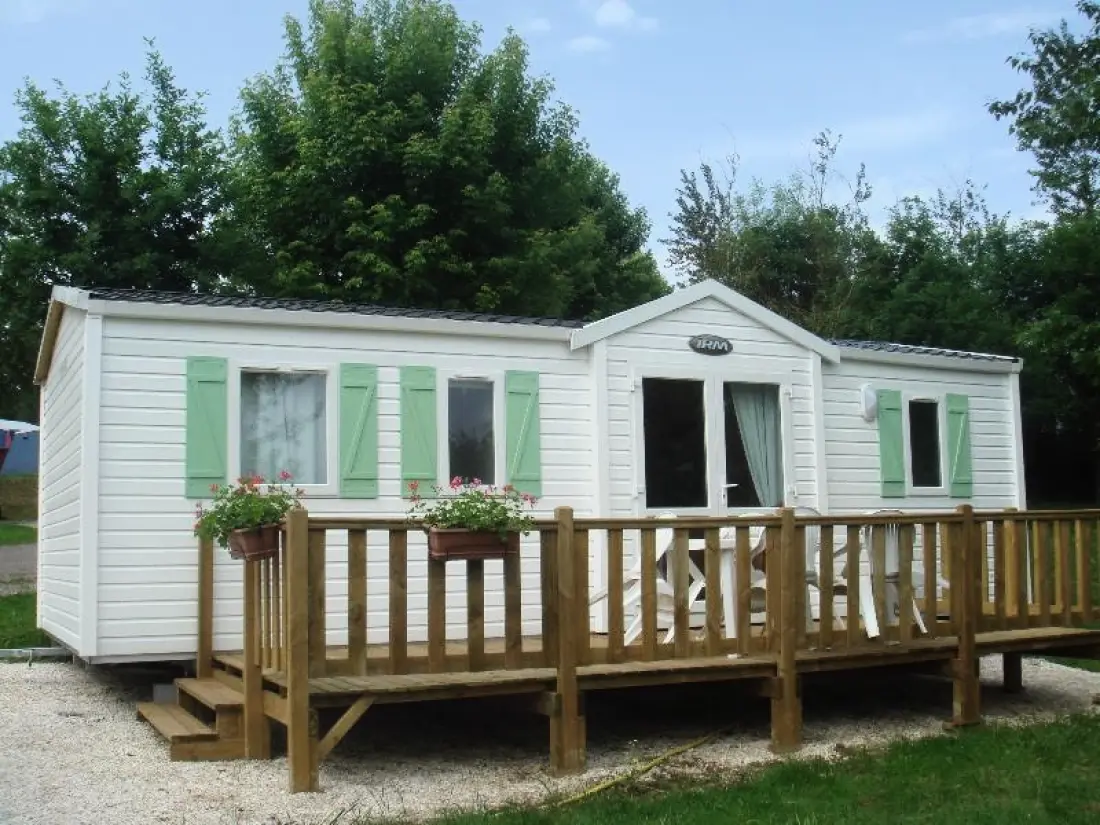 Camping Du Bois De Reveuge 4 étoiles★★★★