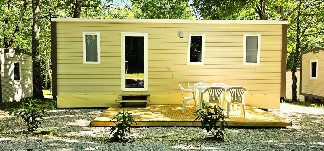 Camping Du Bois De Reveuge 4 étoiles★★★★