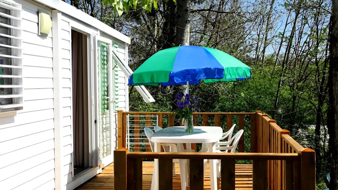 Camping Du Bois De Reveuge 4 étoiles★★★★