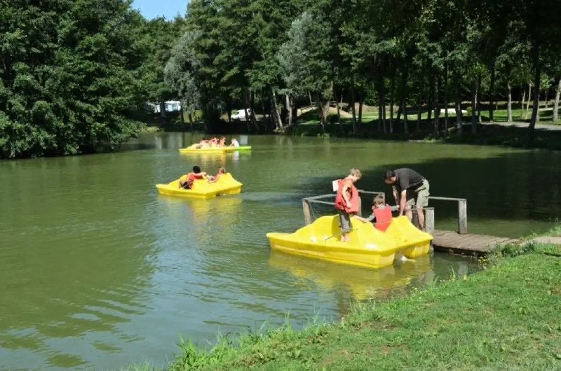 Camping Du Bois De Reveuge 4 étoiles★★★★
