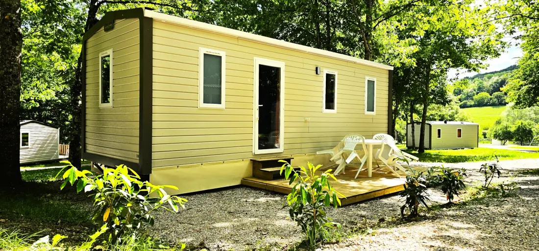 Camping Du Bois De Reveuge 4 étoiles★★★★