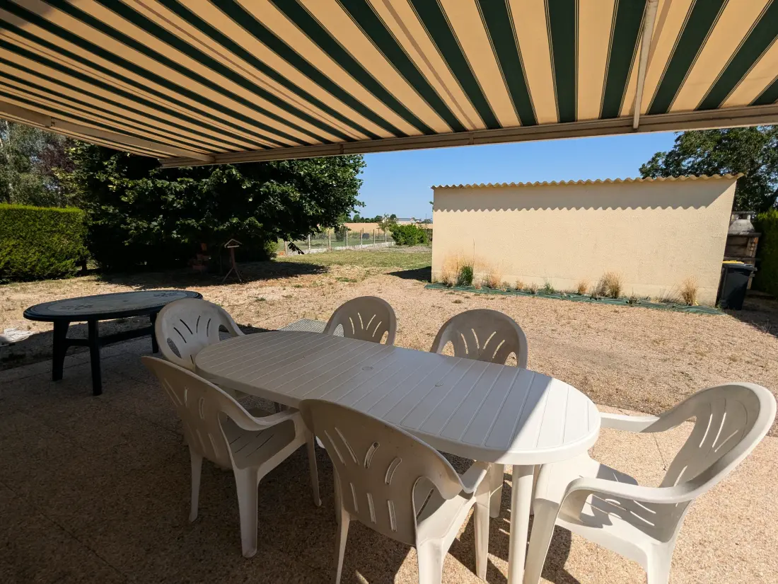 Maison de Vacances Huisseau-sur-Mauves 2