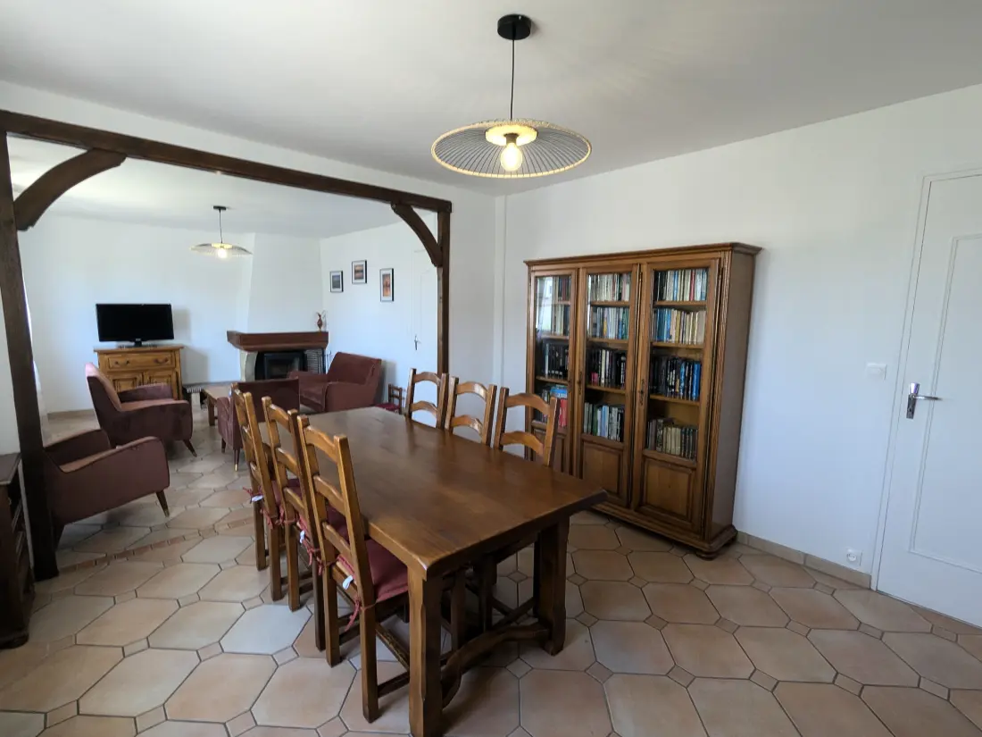 Maison de Vacances Huisseau-sur-Mauves 2
