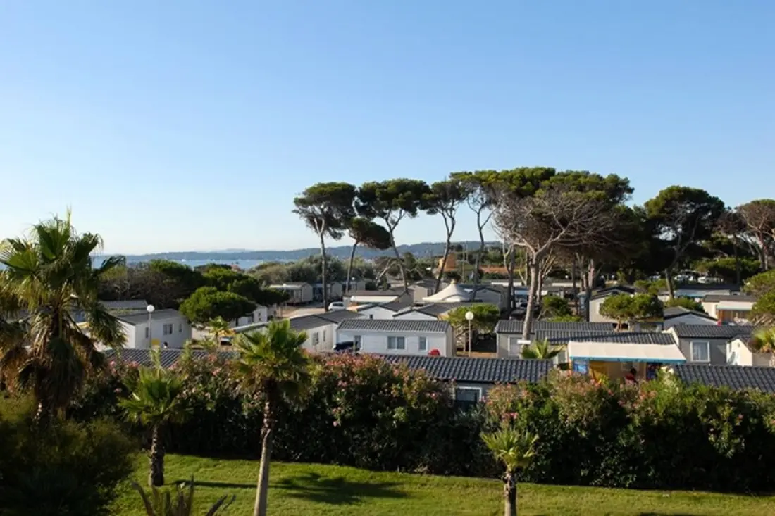 Camping Eurosurf3 étoiles★★★
