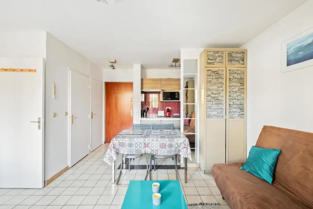 Appartement à Hyères Avec Piscine Et Balcon