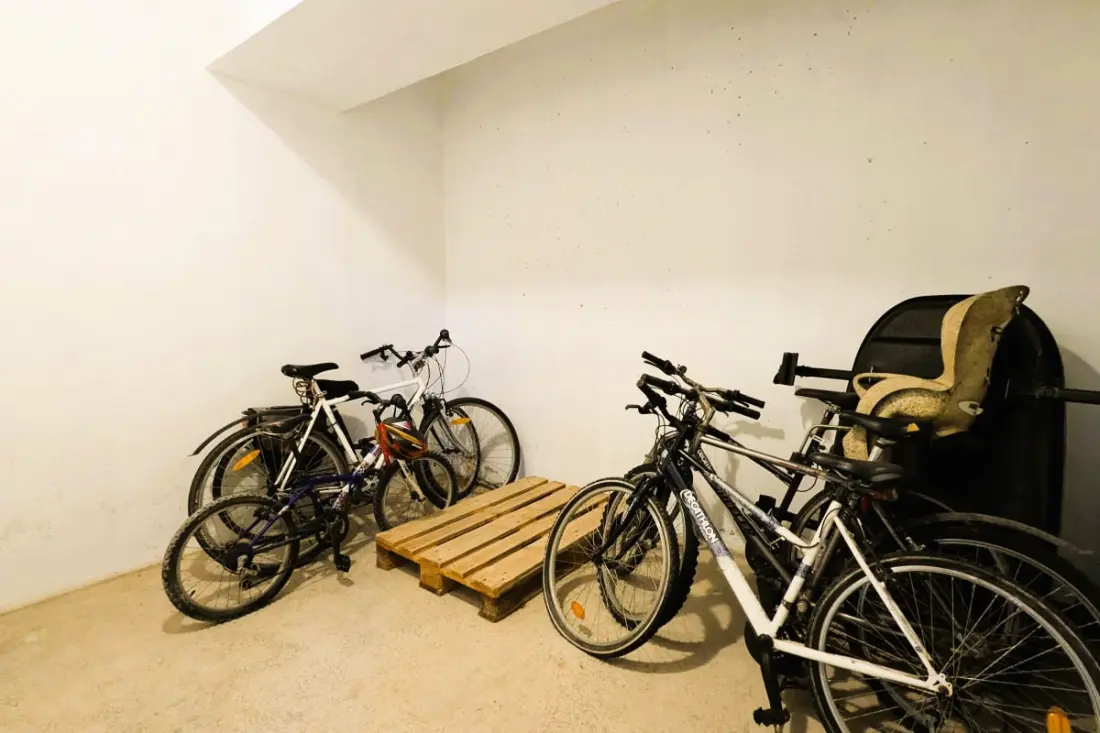 Appartement De 70m² Avec Piscine à 2 Pas Du Port