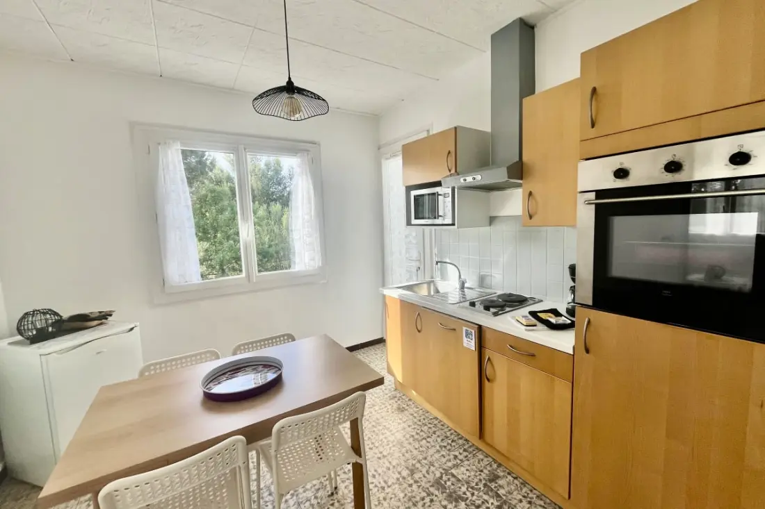 Appartement Lumineux Pour Séjour Agréable à Hyères