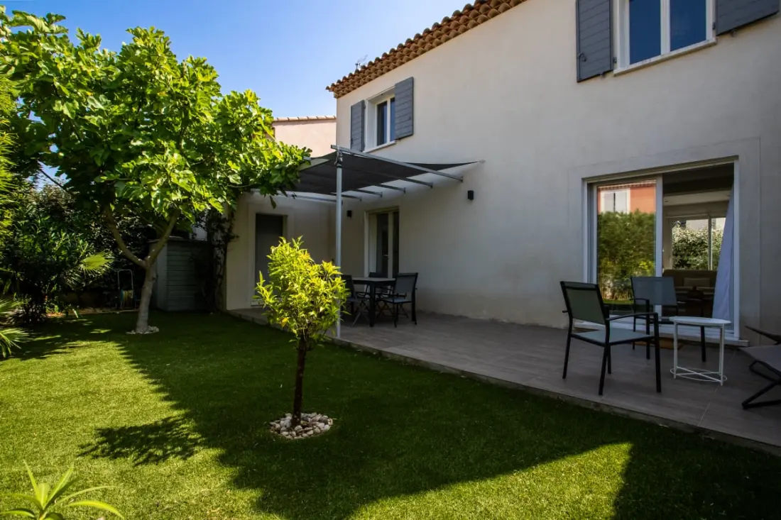 Maison Lumineuse Avec Jardin Proche De La Mer