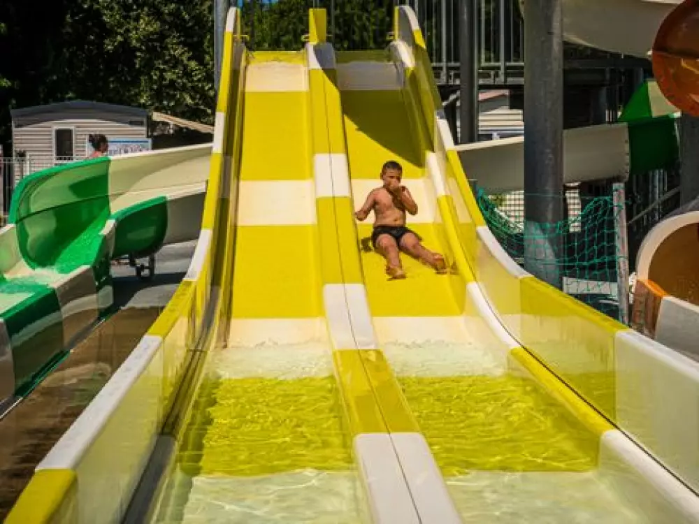 Camping Oléron Loisirs   4 étoiles★★★★