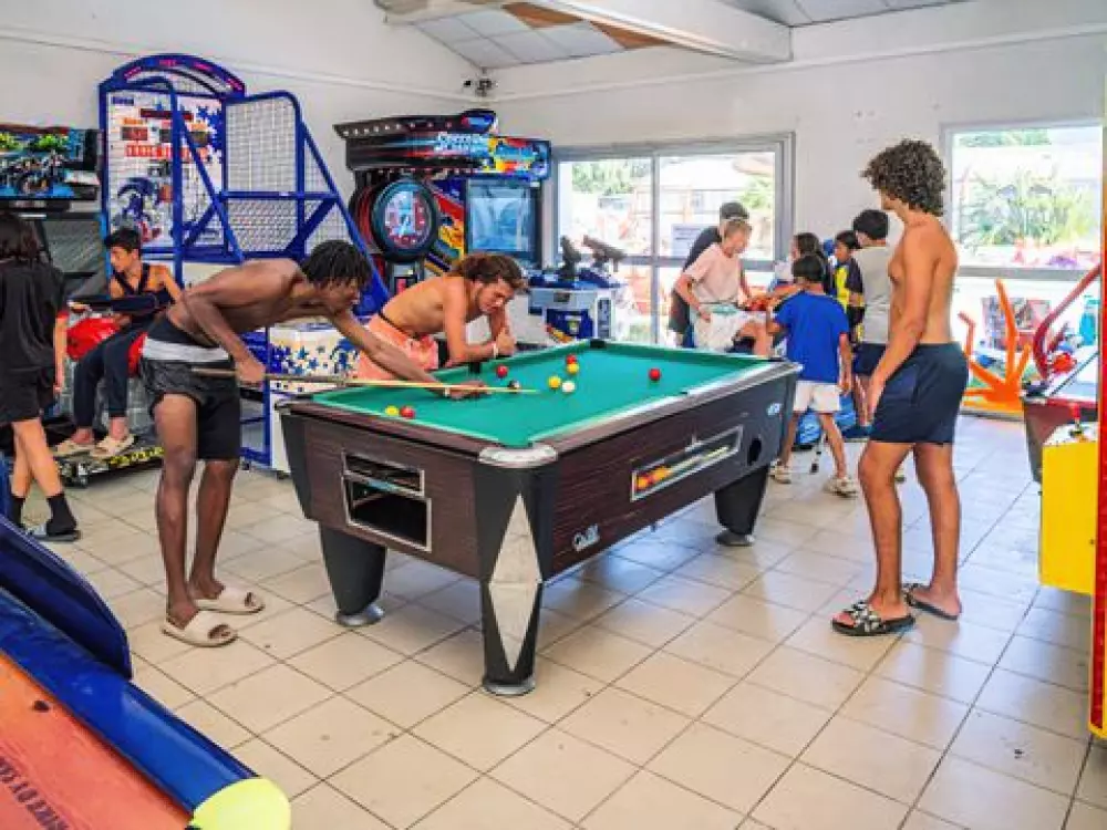 Camping Oléron Loisirs   4 étoiles★★★★