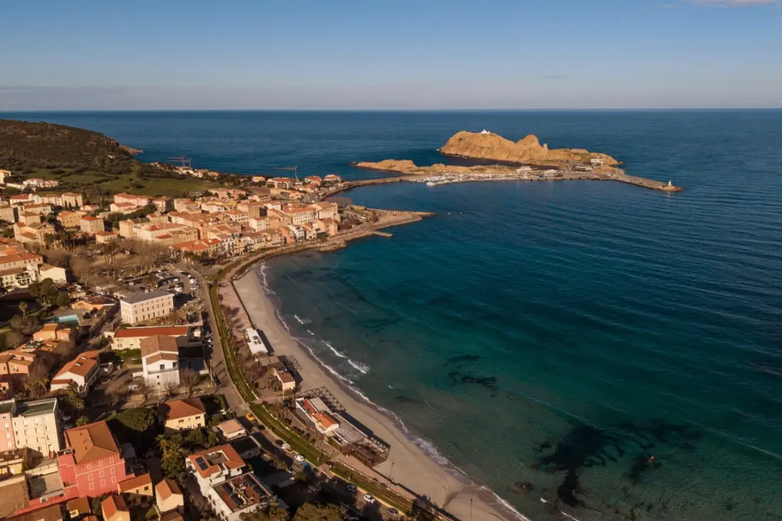 Casa Catalina – Charme Contemporain à L’Île-rousse