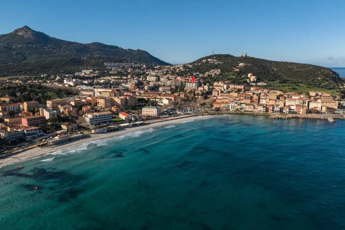 Casa Catalina – Charme Contemporain à L’Île-rousse