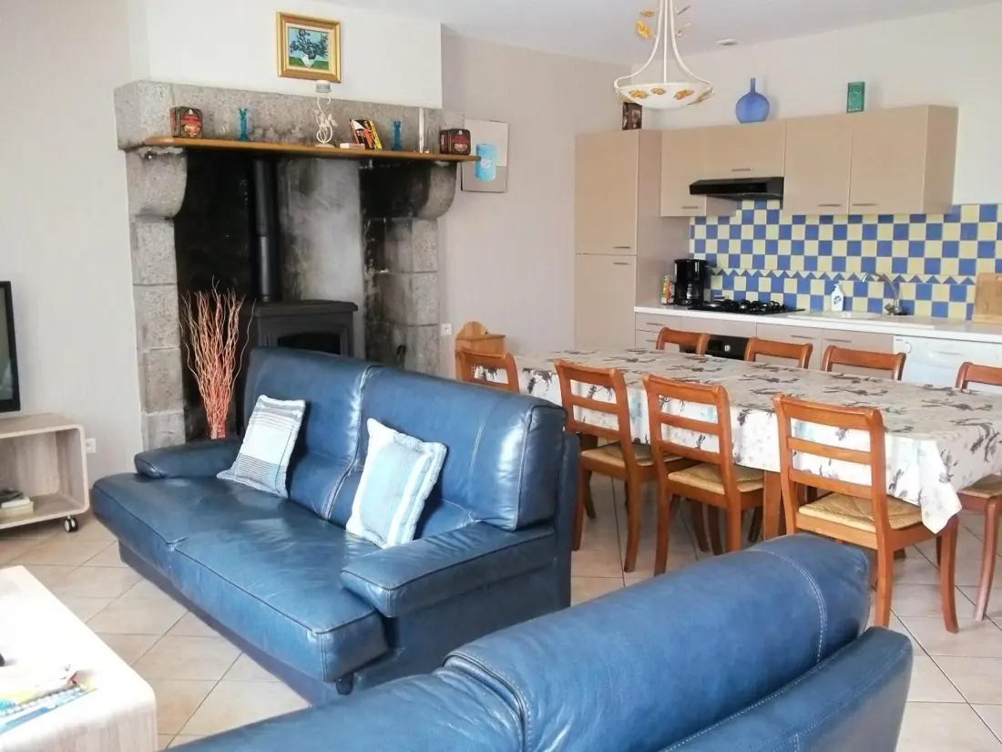 Maison de Vacances Isigny-le-Buat 6