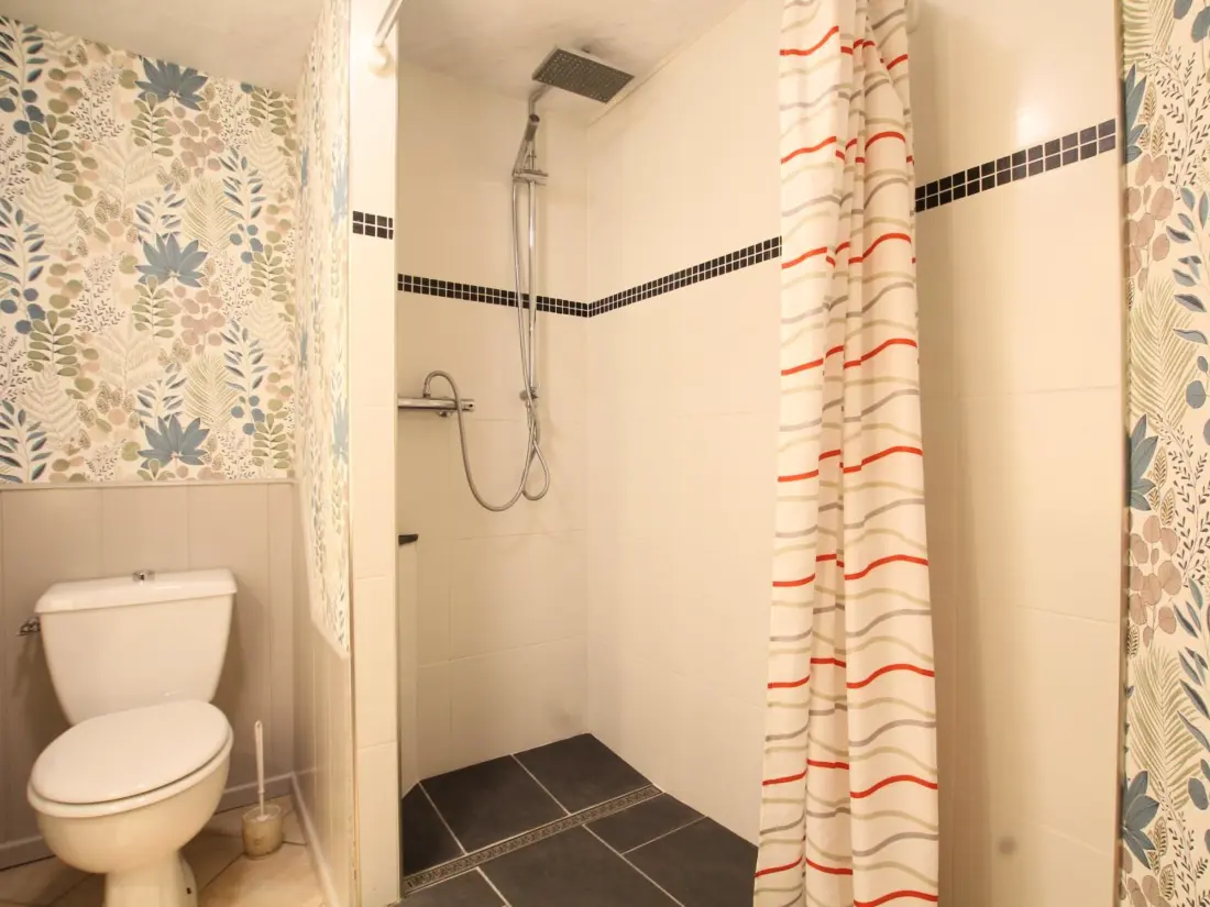Maison de Vacances Isigny-le-Buat 6