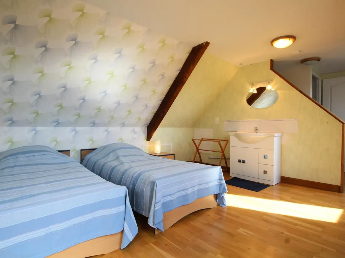 Maison de Vacances Isigny-le-Buat 6
