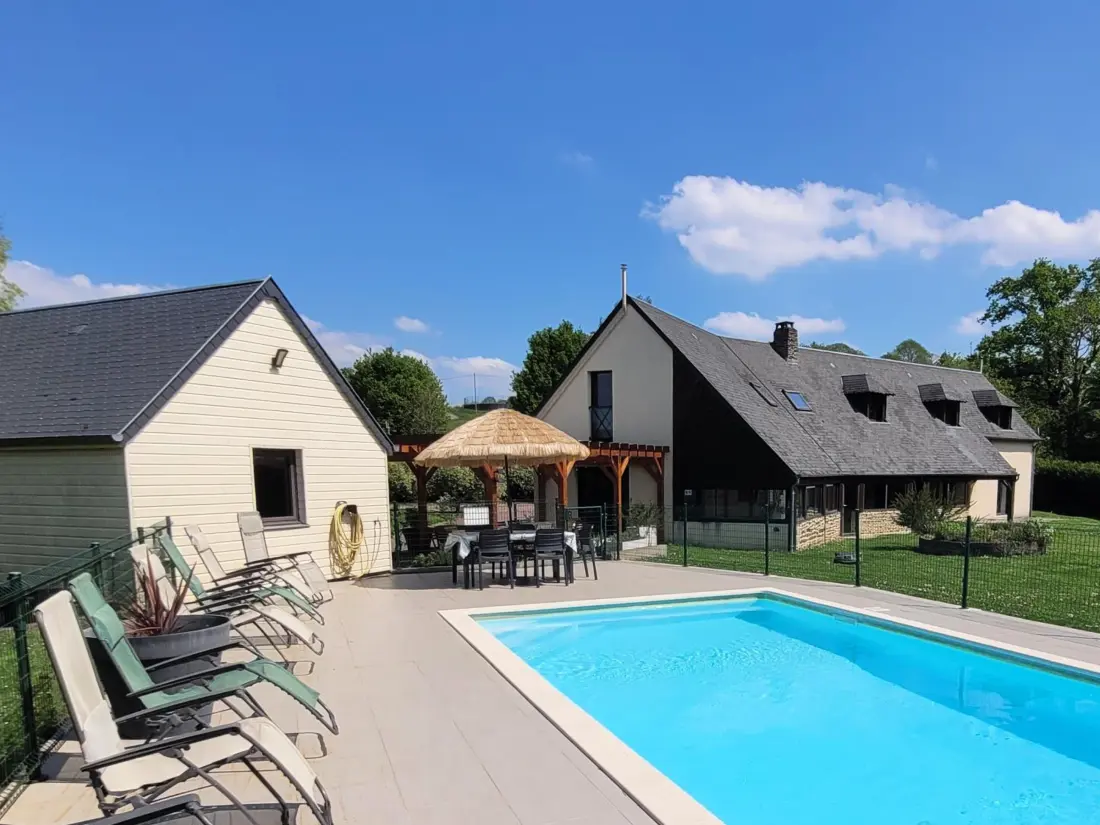 Maison de Vacances Isigny-le-Buat 8