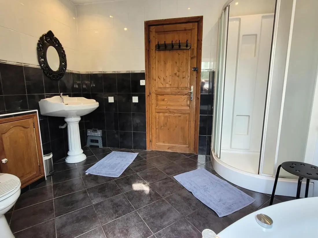 Maison de Vacances Isigny-le-Buat 8