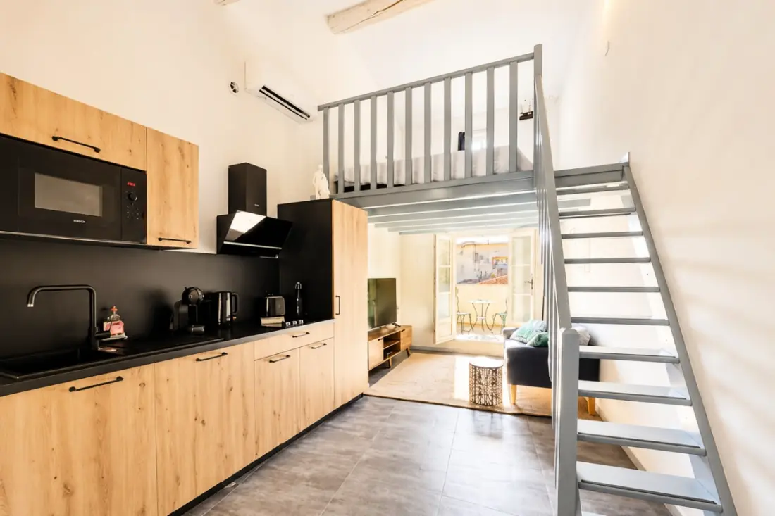 Appartement Avec Terrasse Au Centre Ville