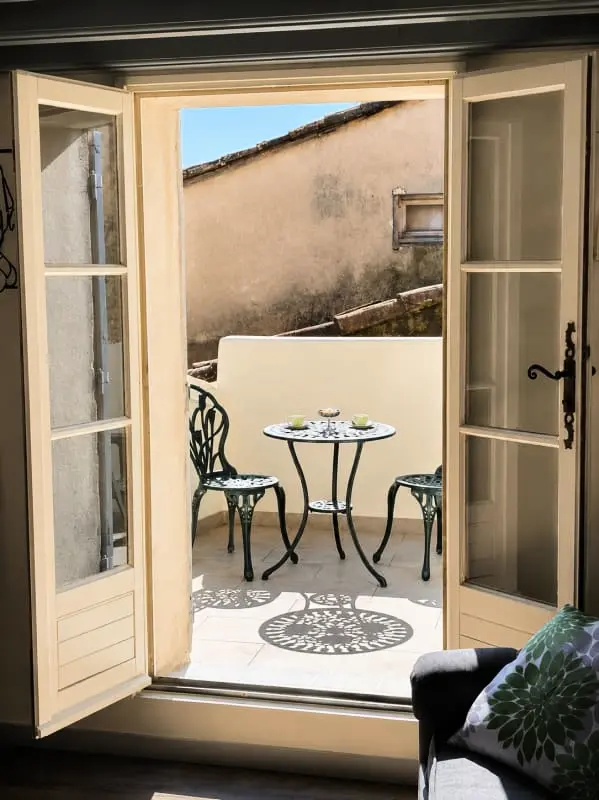 Appartement Avec Terrasse Au Centre Ville