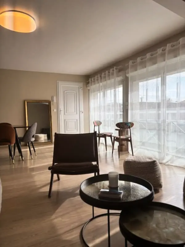 Bel Appartement à 5 Min à Pied Du Centre