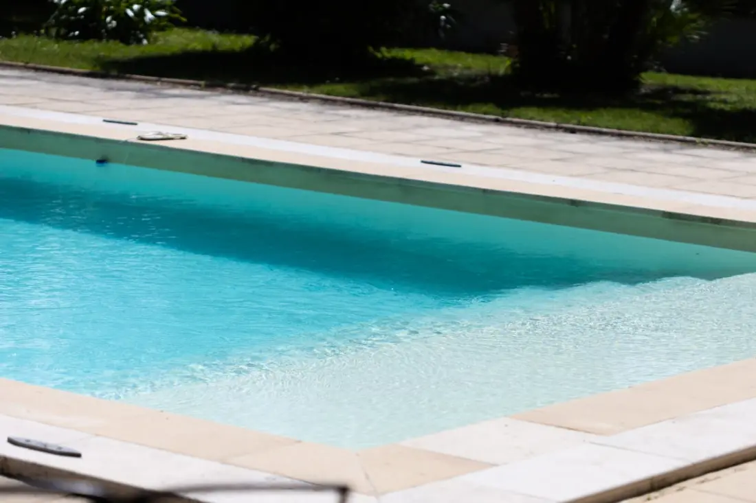 Lou Cigalon • Mas Provençal Avec Piscine