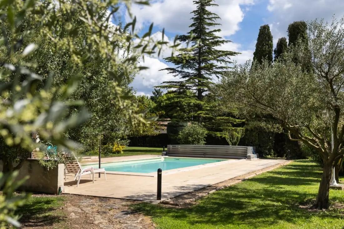 Lou Cigalon • Mas Provençal Avec Piscine