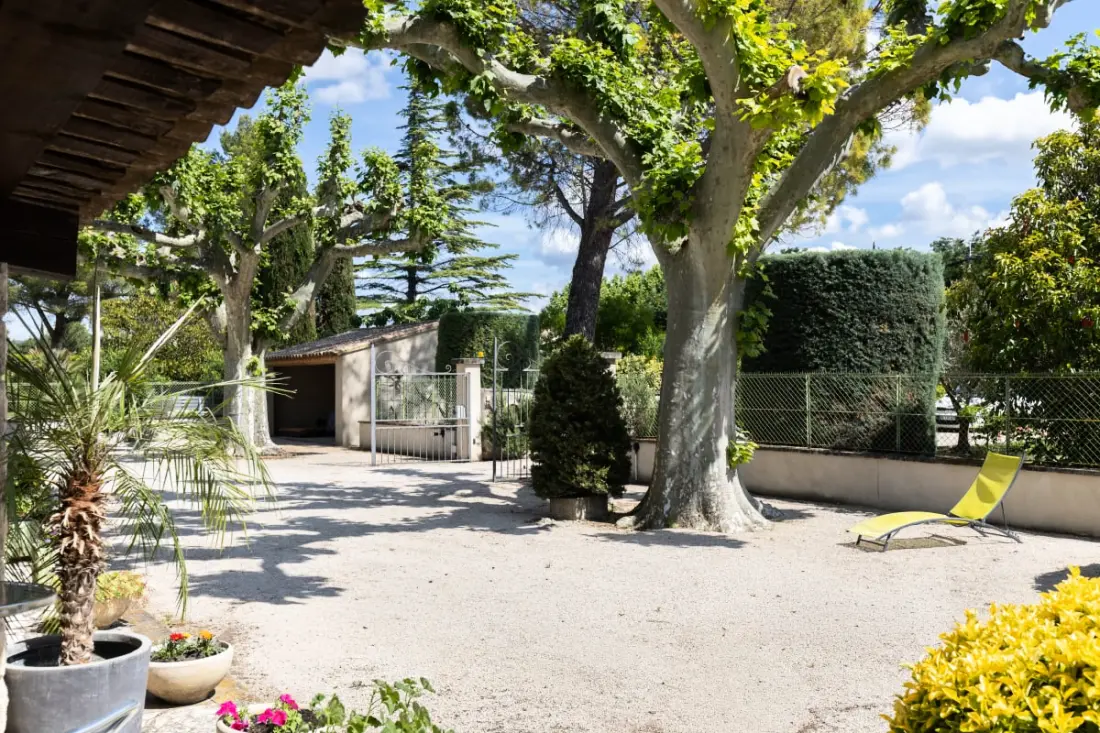 Lou Cigalon • Mas Provençal Avec Piscine