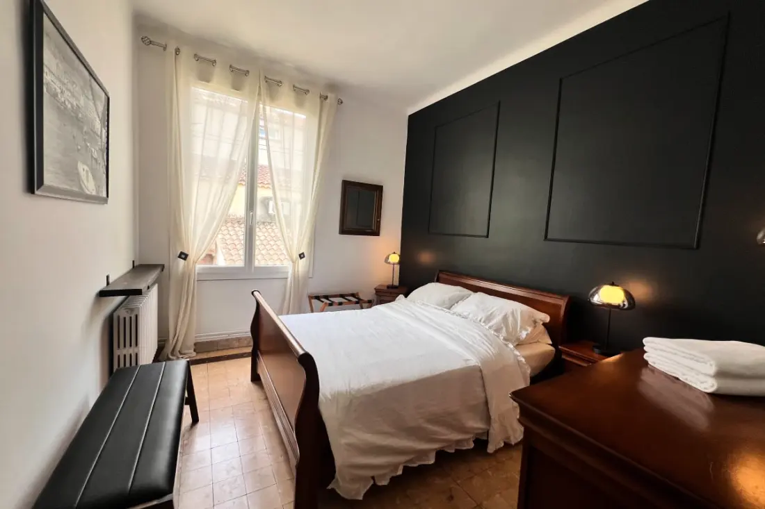 Elivi : Maison De Ville Avec Jardin à Deux Pas Du Centre Historique