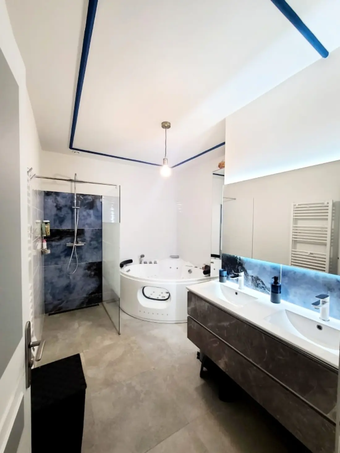 Maison Familiale Avec Piscine - Isle-sur-la-sorgue