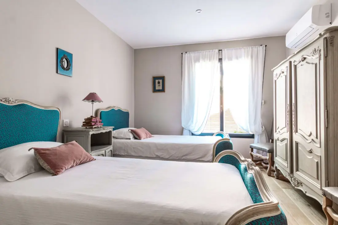 La Verdière - Maison Contemporaine De Plain Pied Avec Jardin Et Piscine Pri
