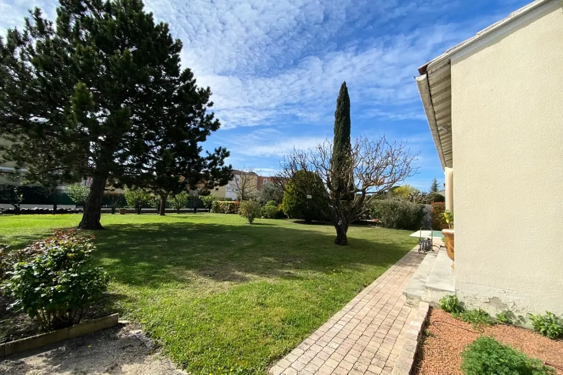 Villa Familiale Avec Jardin Et Piscine