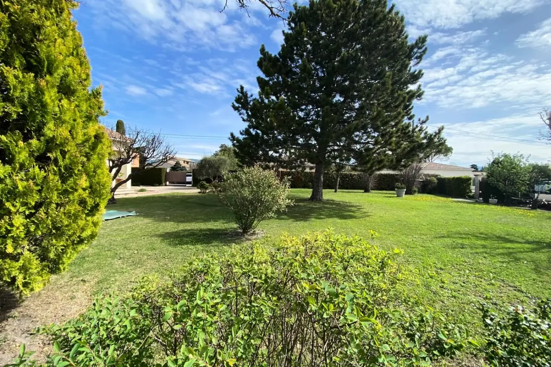 Villa Familiale Avec Jardin Et Piscine