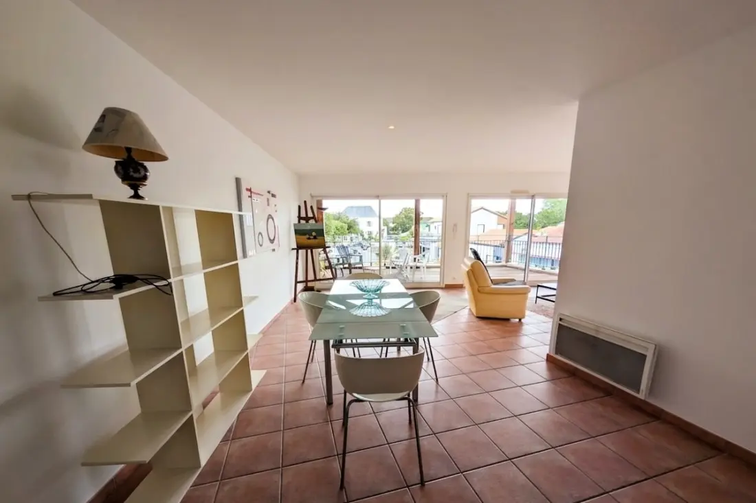Bel Appartement Centre-ville Avec Terrasse