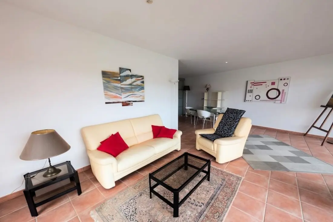 Bel Appartement Centre-ville Avec Terrasse